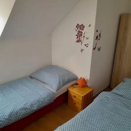 Anika * Krasnohorska Dlha Luka